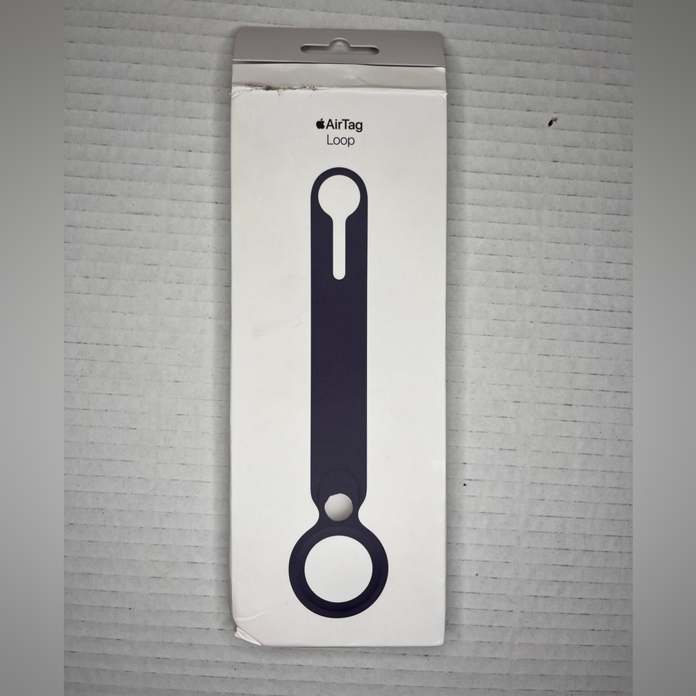 Apple AirTag loop - Picture 3 of 3